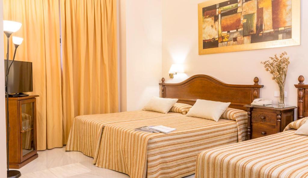 Hotel Gran Avenida Coria del Río Dış mekan fotoğraf